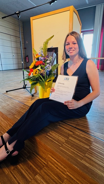 2025_FIT-Abipreis_Lise-Meitner-Gymnasium_Stierl-1